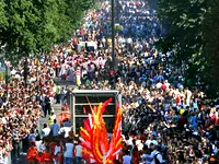 Cena de multidão no Carnaval