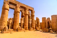 Luksor tapınak kalıntıları
