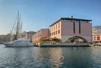 Набережная пристани для яхт Генуи
