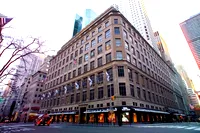 Saks Fifth Avenue binası